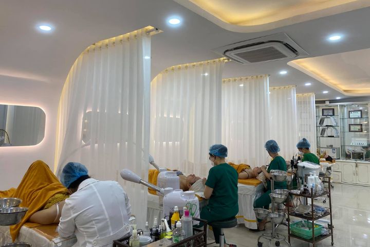 Royal Spa Bắc Giang