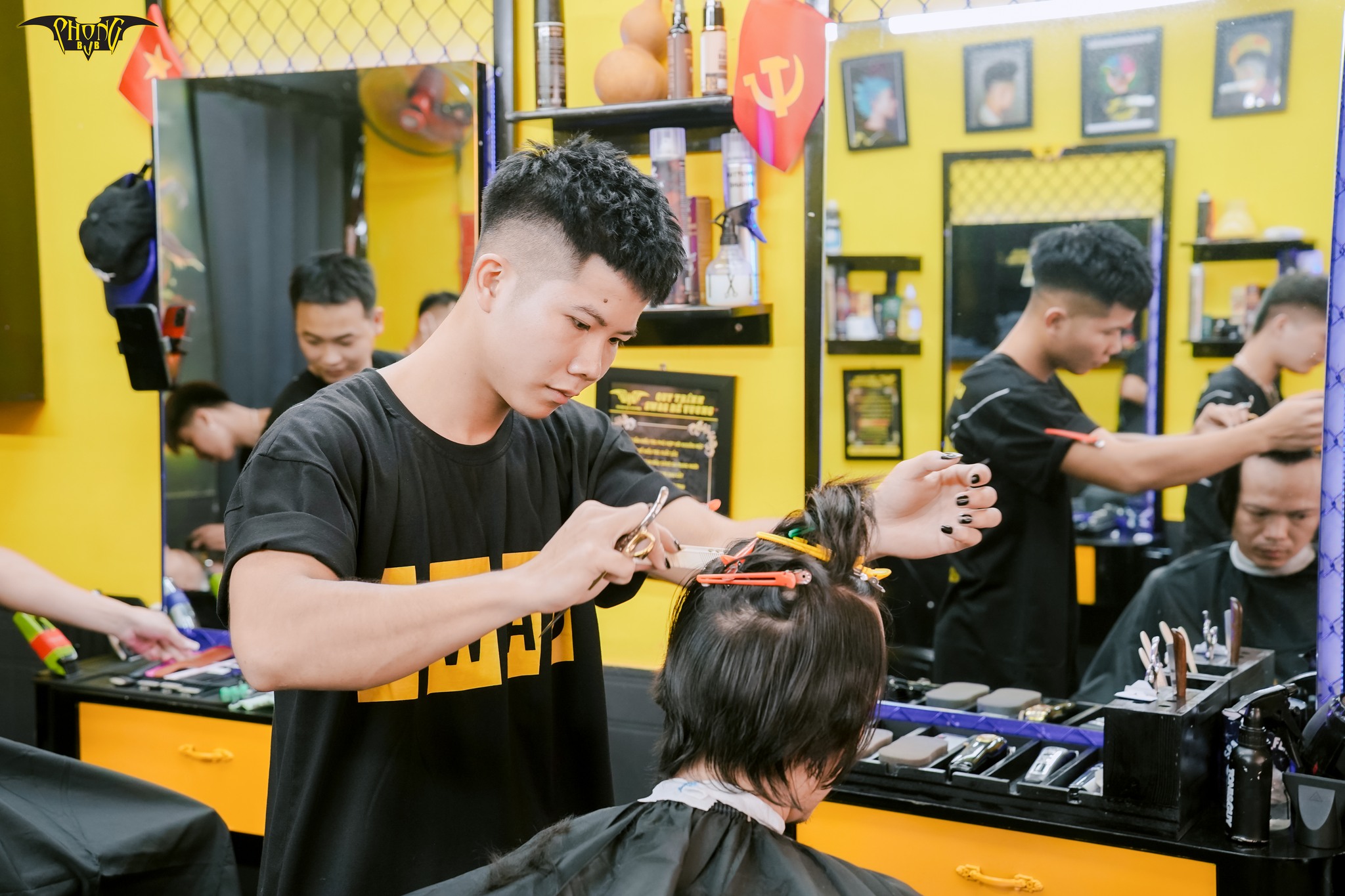 Lịch cắt tóc tháng 10 2025